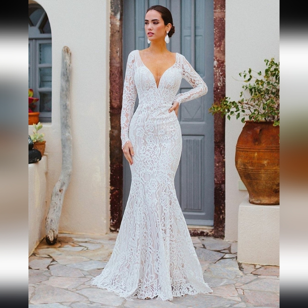 Wilderly Bride size 12 never worn